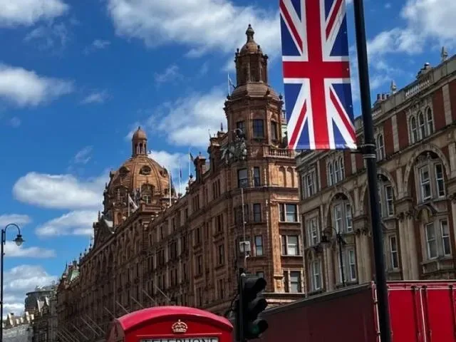 Imagem do grupo de WhatsApp Explorando Em Londres